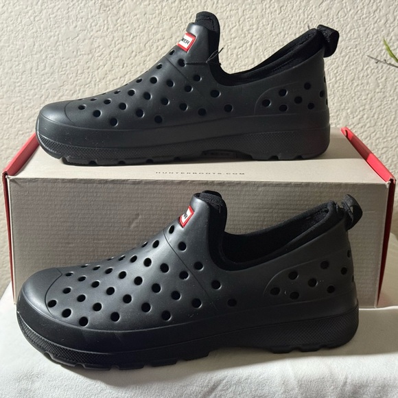 Hunter’s Lightweight Outdoor Shoes - Picture 2 of 9